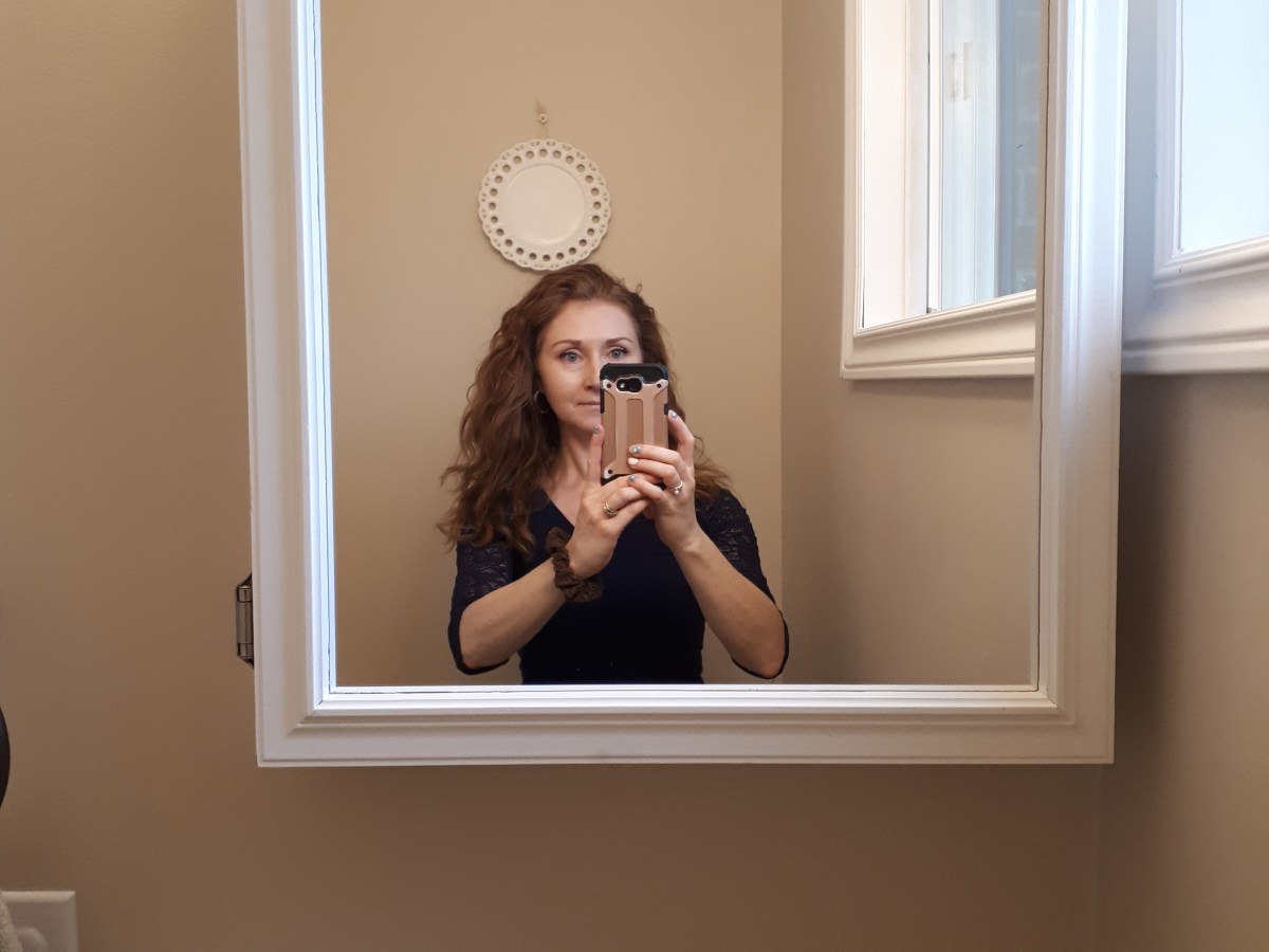 Quick and Easy Bathroom Medicine Cabinet with&nbsp;Mirror